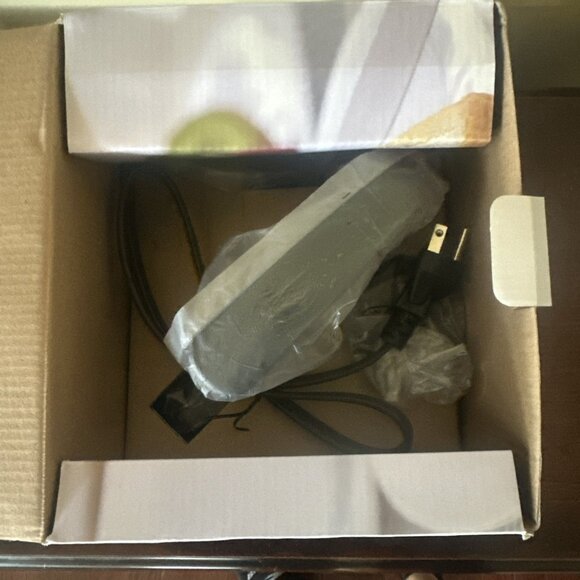 Haden Dorset 1.7L Stainless Steel Electric Kettle w/Auto Shut Off Rapid Boil Red - Picture 4 of 13